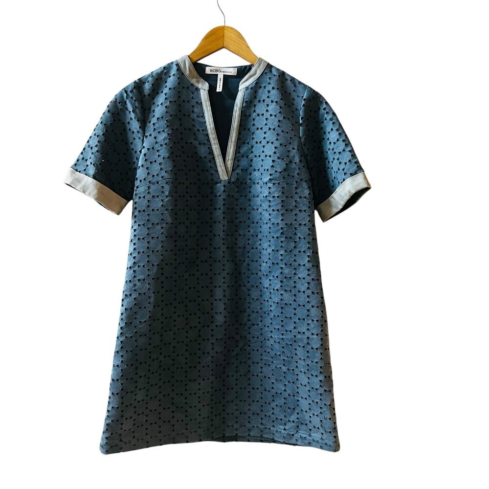 Bcbgeneration Lacer Cut Short Sleeve Shift Dress Size XS Slate - Picture 2 of 7